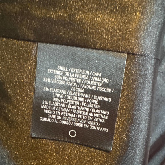 Tahari Black Blazer Lined See Measurements,‎ Similar to Size 10 Pre-owned - Picture 5 of 10